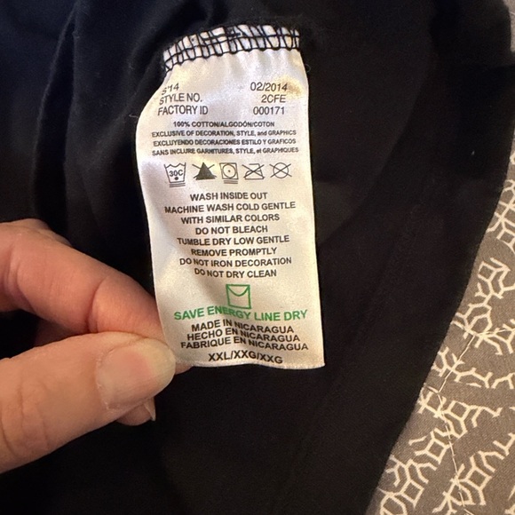 Steelers Black and White V-Neck T-Shirt Women’s XXL -Polanski - Picture 6 of 9